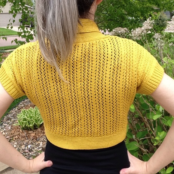NEW YORK & COMPANY open knit shrug yellow S M - Picture 4 of 5